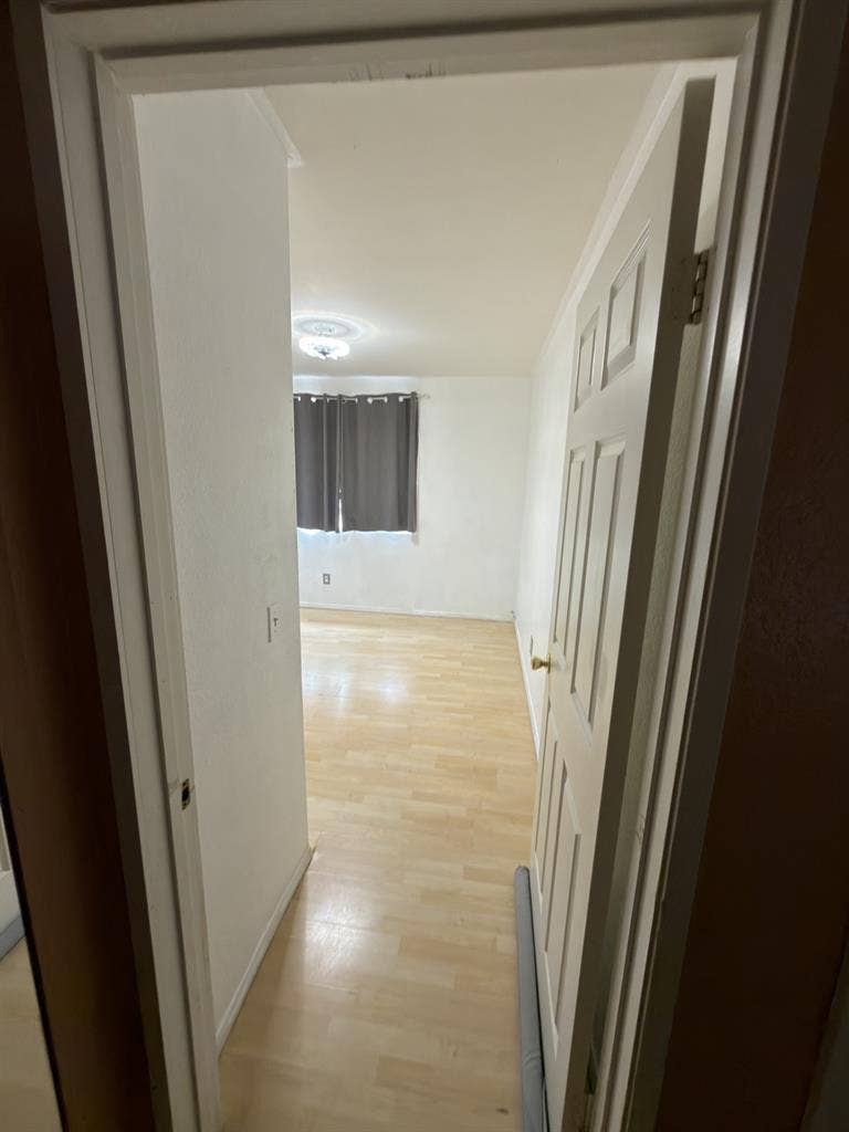 Room for rent in Oceanside CA Home