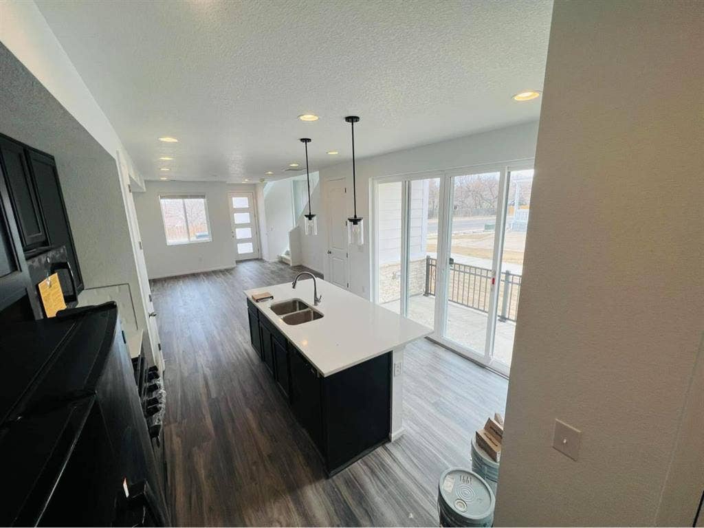 Looking for a roommate.