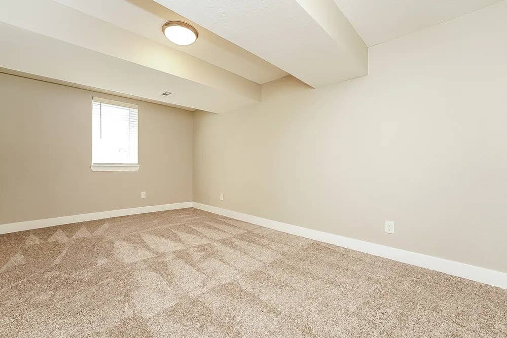 Roommates Wanted