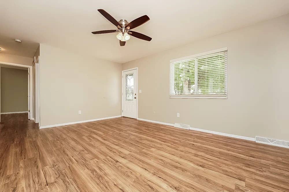 Roommates Wanted