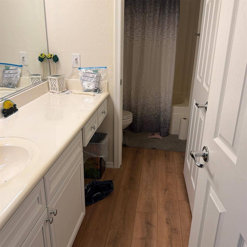 Room 4 Rent (female roommate)