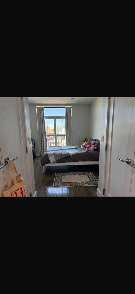 Room for Rent in somerville
