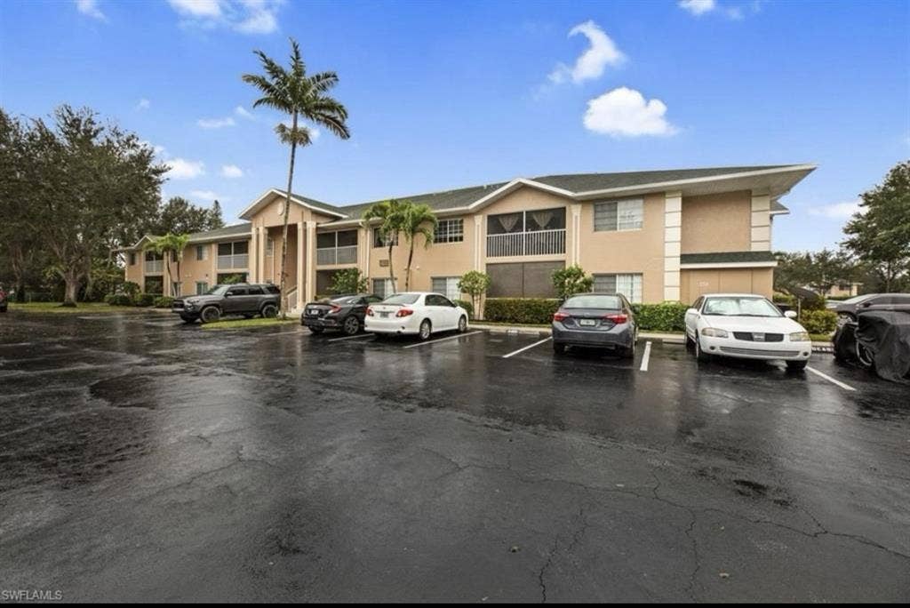 1 bedroom 1 bath in Bonita Springs