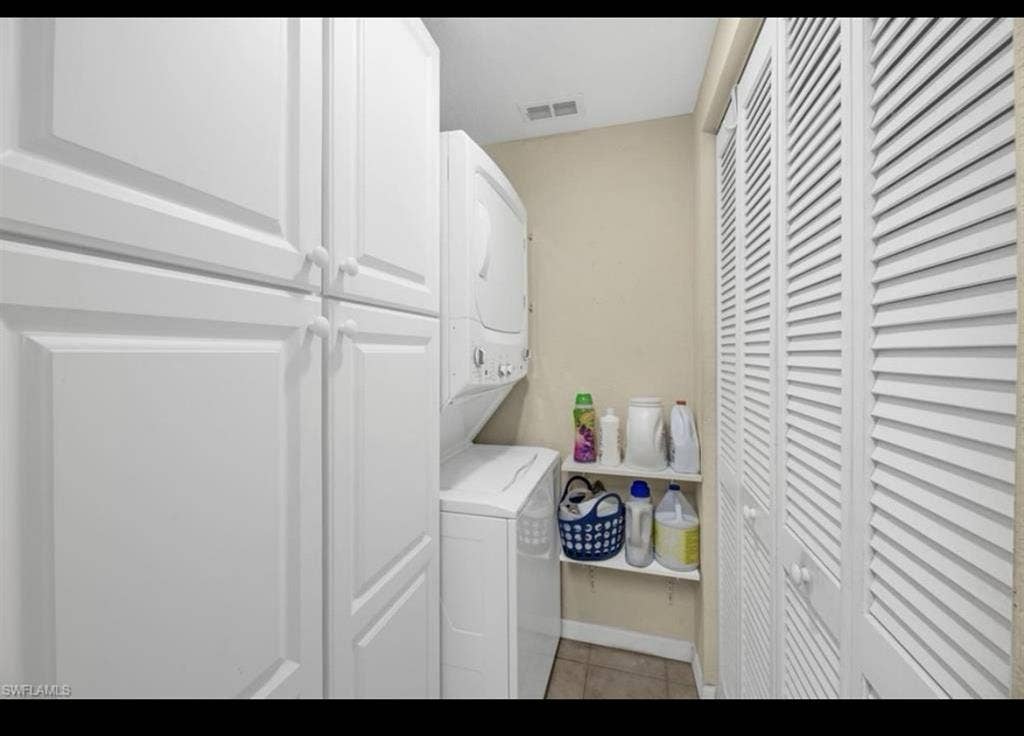 1 bedroom 1 bath in Bonita Springs