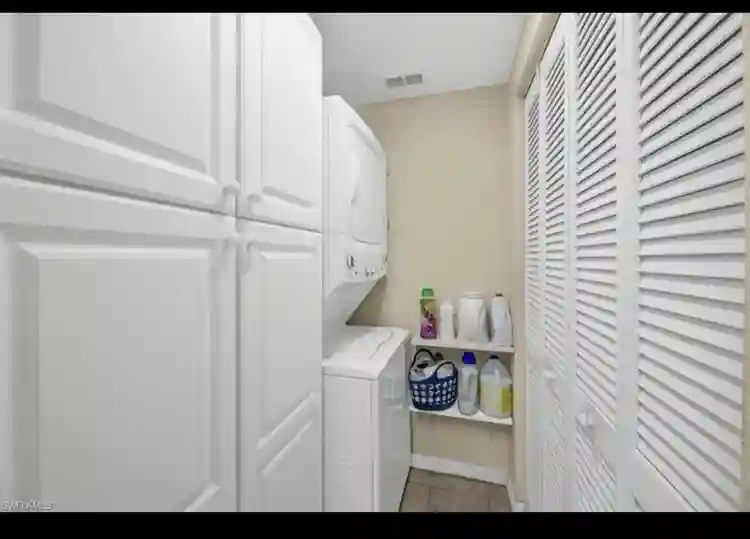 1 bedroom 1 bath in Bonita Springs