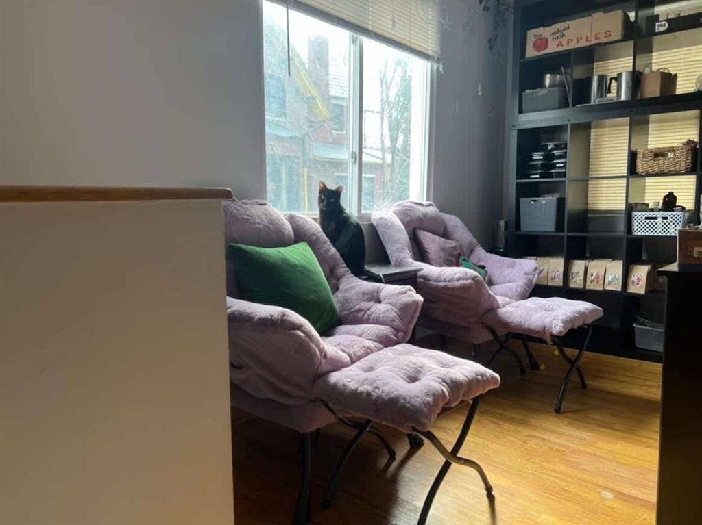 Looking for 1 roommate for July 1st