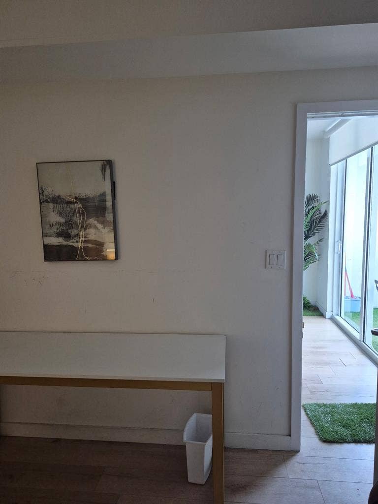 Room in Downtown Miami, NO DEPOSIT