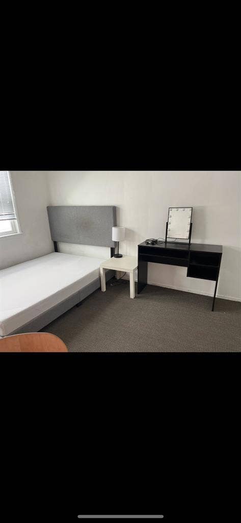 Fully furnished room women only