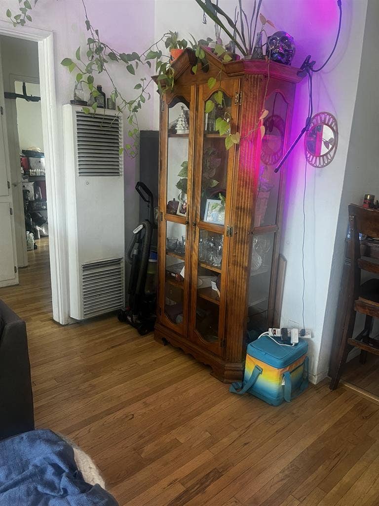 Fully furnished room women only