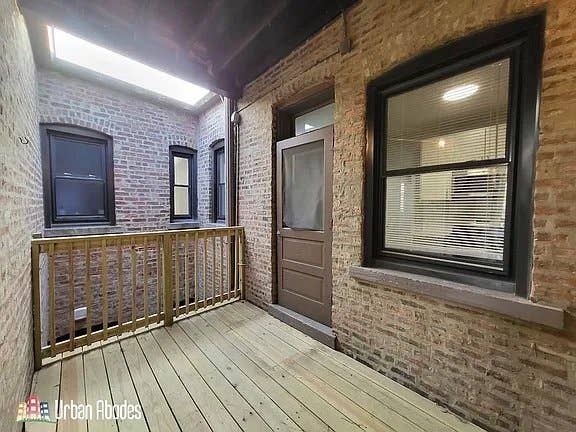 ROOM IN ROGERS PARK