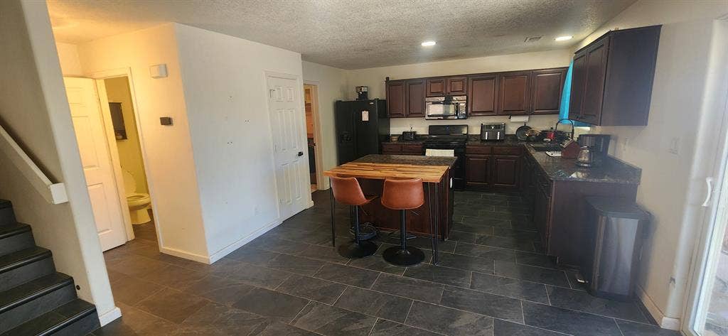 Remodeled Room for Rent in SE ABQ