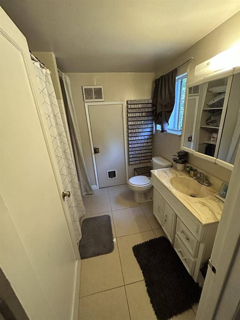 Private room for rent in San Carlos