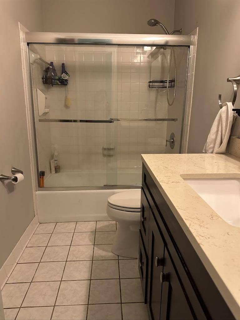 Looking for roommate in Fairfax!