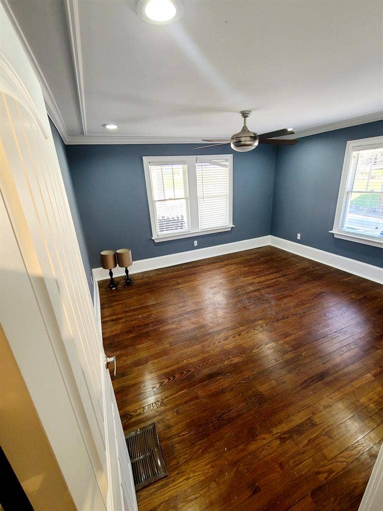 ROOM FOR RENT UTILITIES INCLUDED