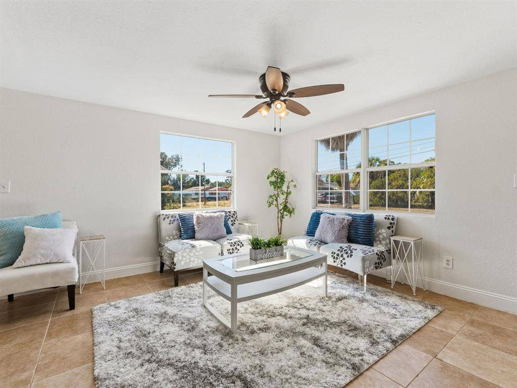 $250 OFF 1st Month's Rent