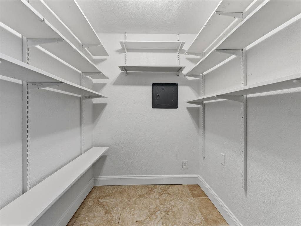 $250 OFF 1st Month's Rent