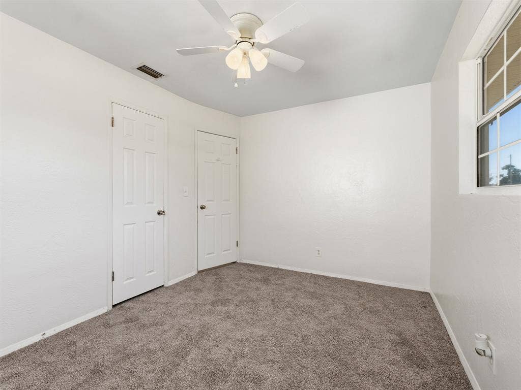 $250 OFF 1st Month's Rent