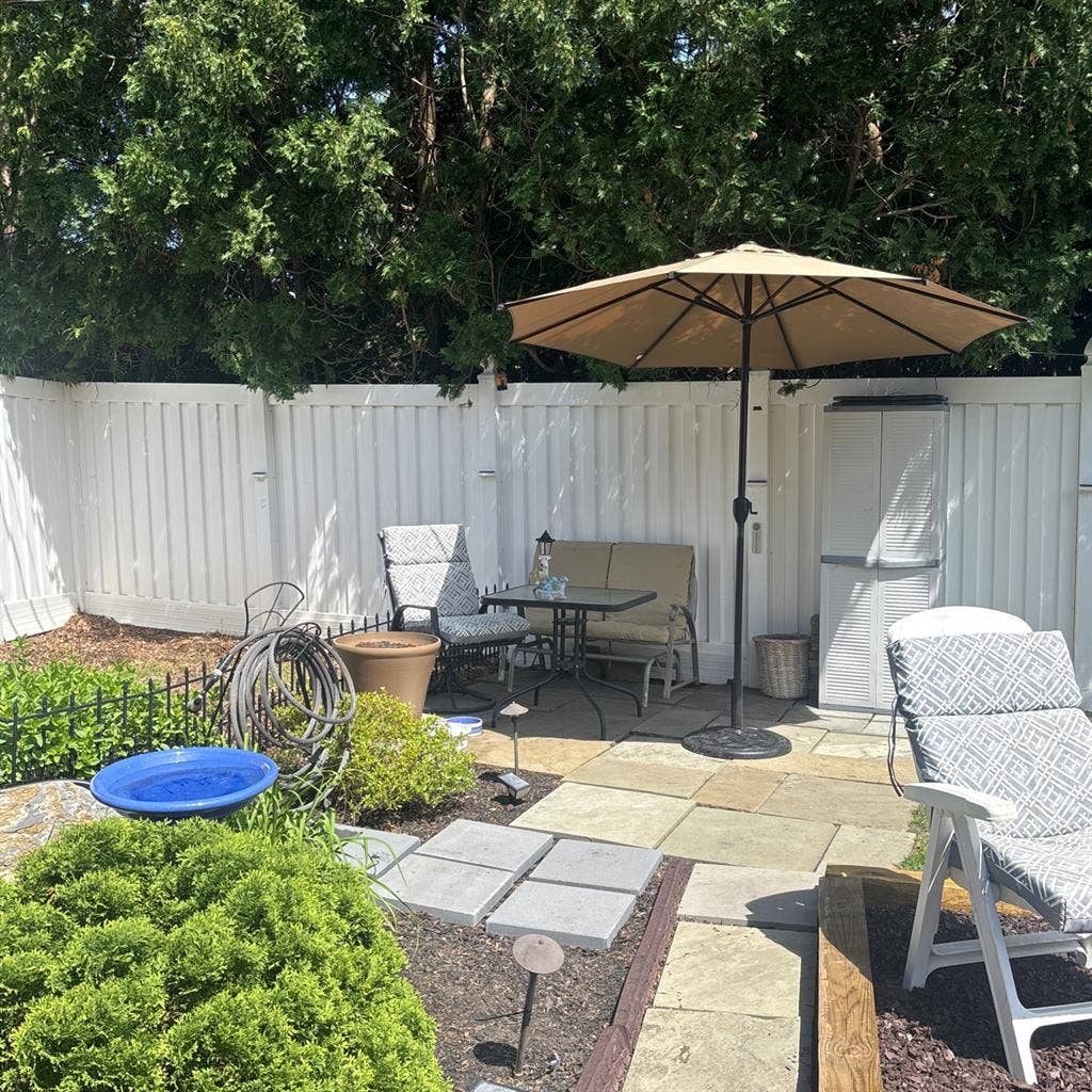 Looking for a roomie to share upsc 