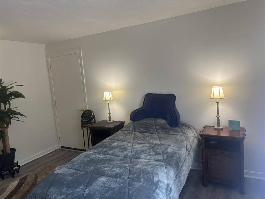 Looking for a roomie to share upsc 