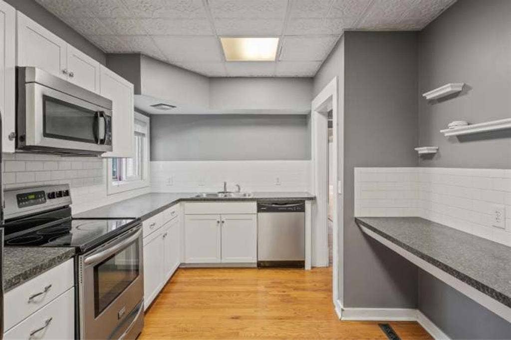 Room for rent 420/pet friendly