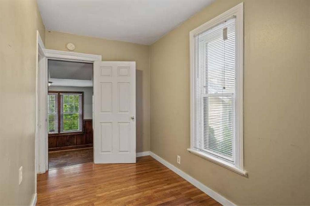 Room for rent 420/pet friendly