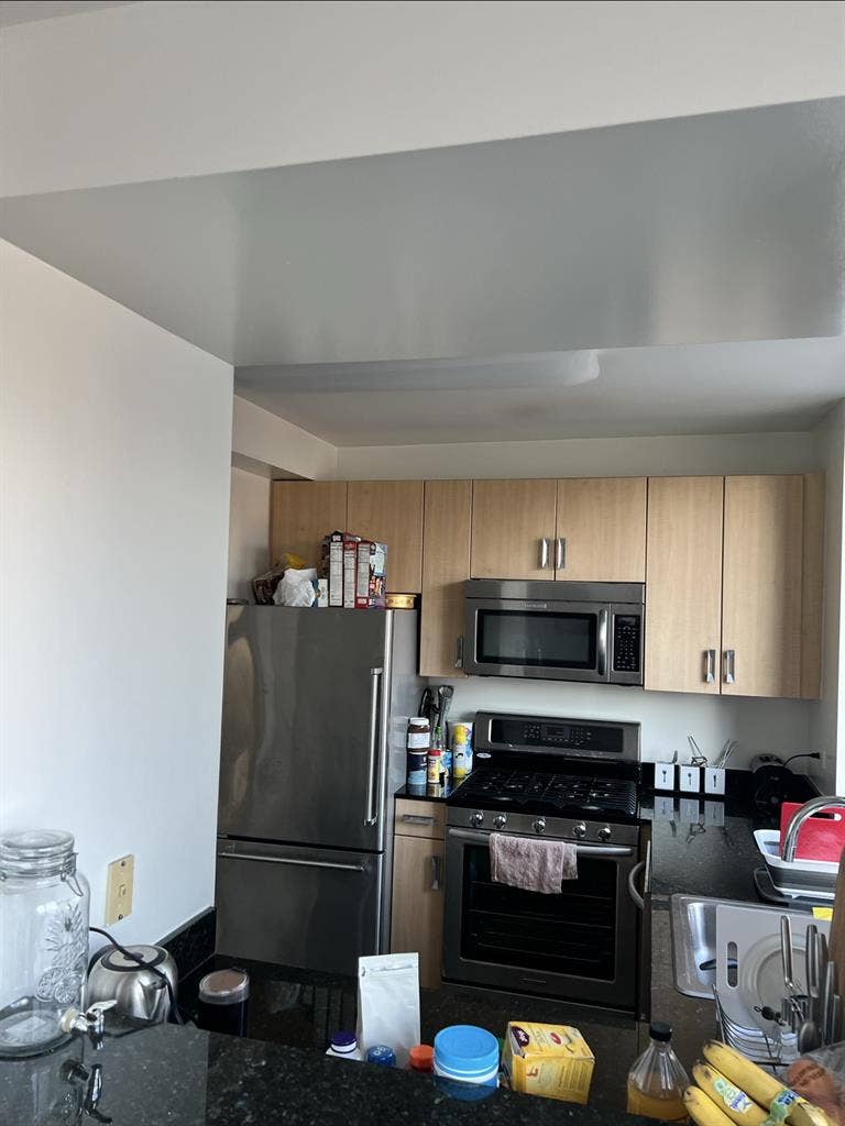 Room for rent in luxury building