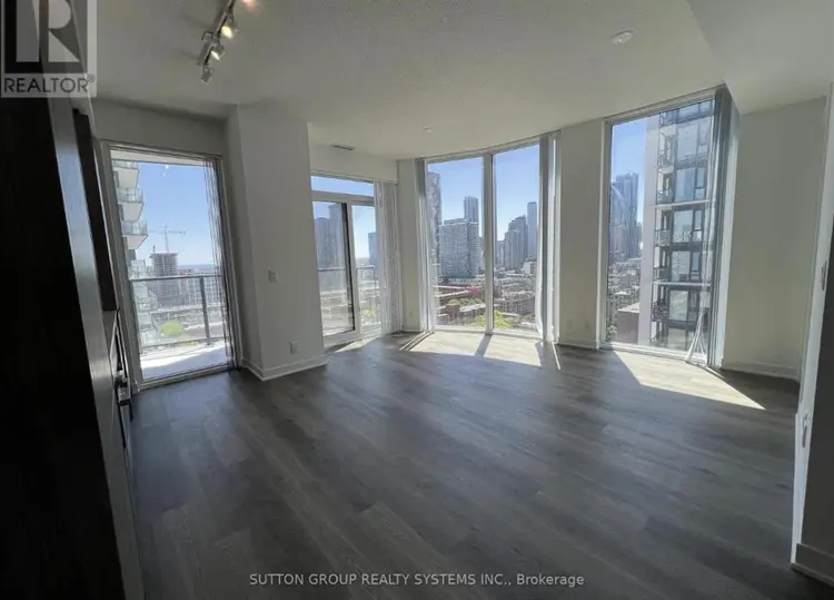 Private room for rent in downtown