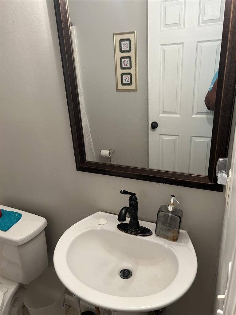 FURNISHED ROOM AND BATH BY NISSAN.