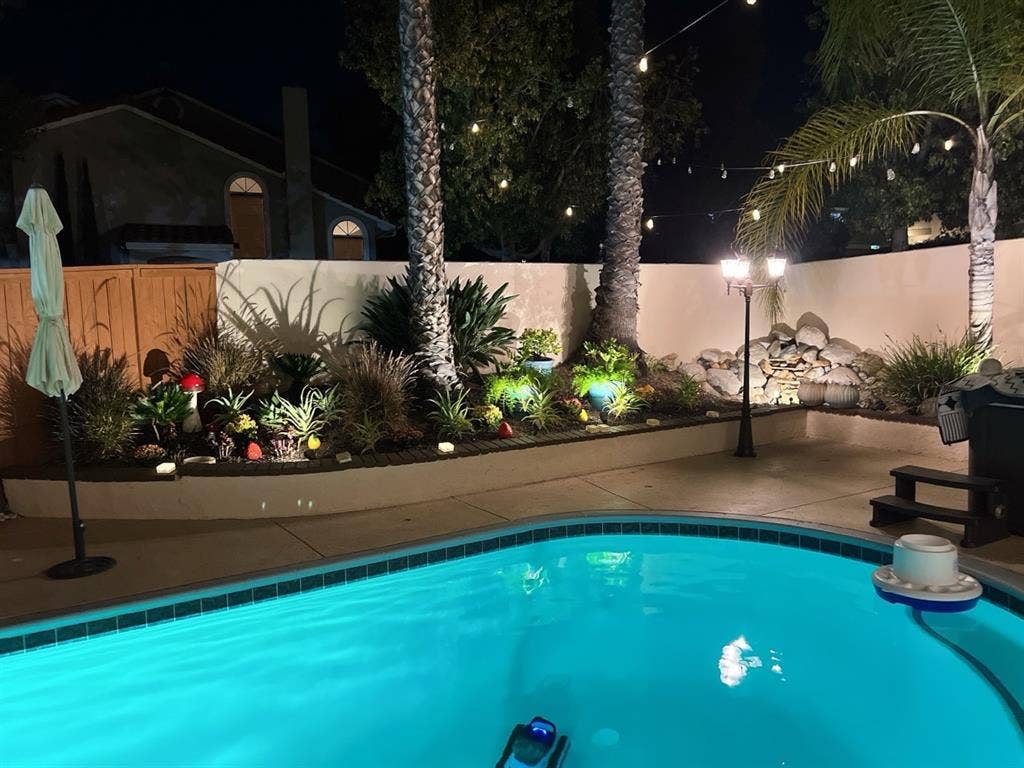 Cozy room in OC