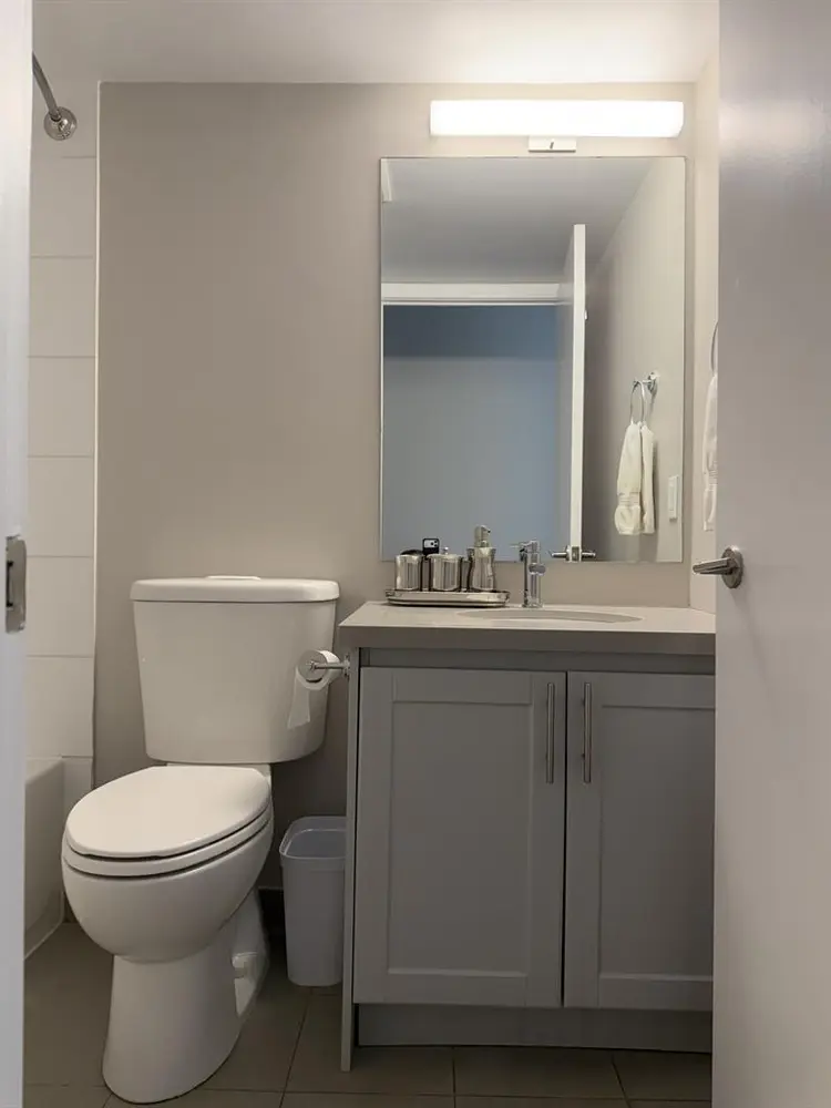 Private Room + Bathroom in Toronto
