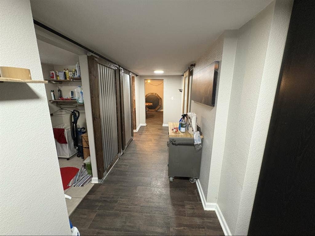 Fully furnished private room!