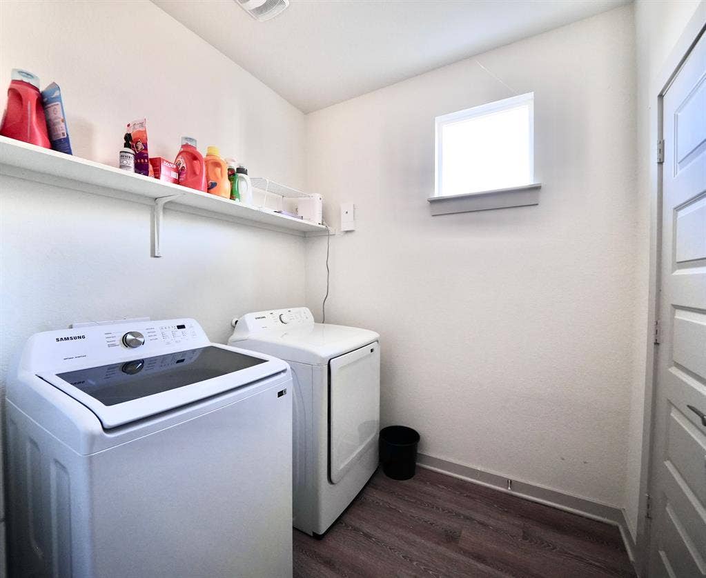 ROOM AVAILABLE IN NORTH AUSTIN $800