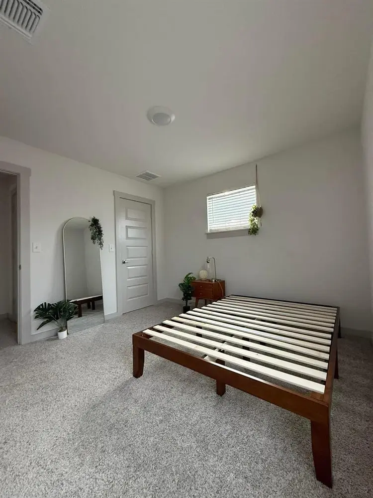 ROOM AVAILABLE IN NORTH AUSTIN $800