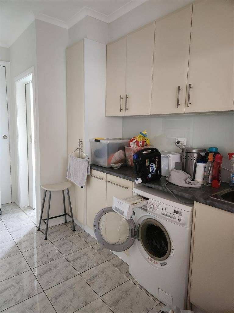 Room for female tenant in Blackburn