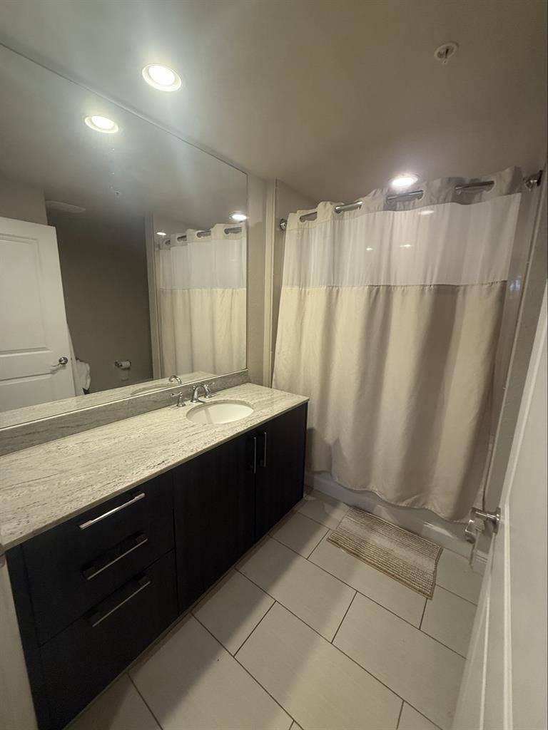Executive Room For Rent Brickel