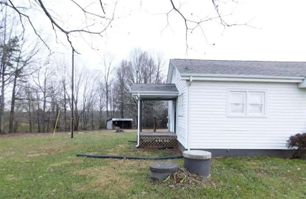 Cute home in Country Setting