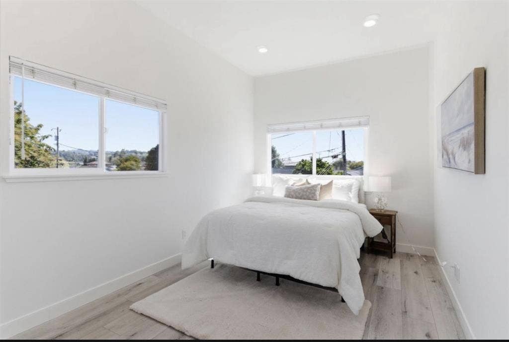 Private room in 3BD in Hayward