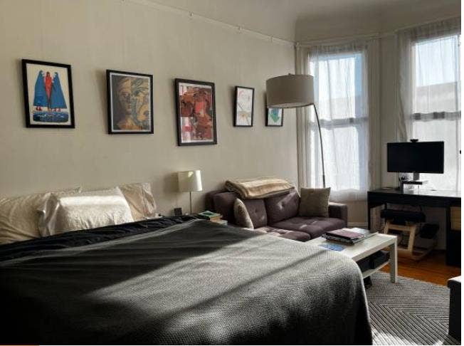 am looking for roommate
