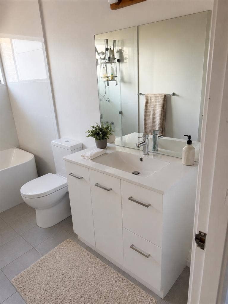 Furnished - N Ryde - Walk 2 Metro