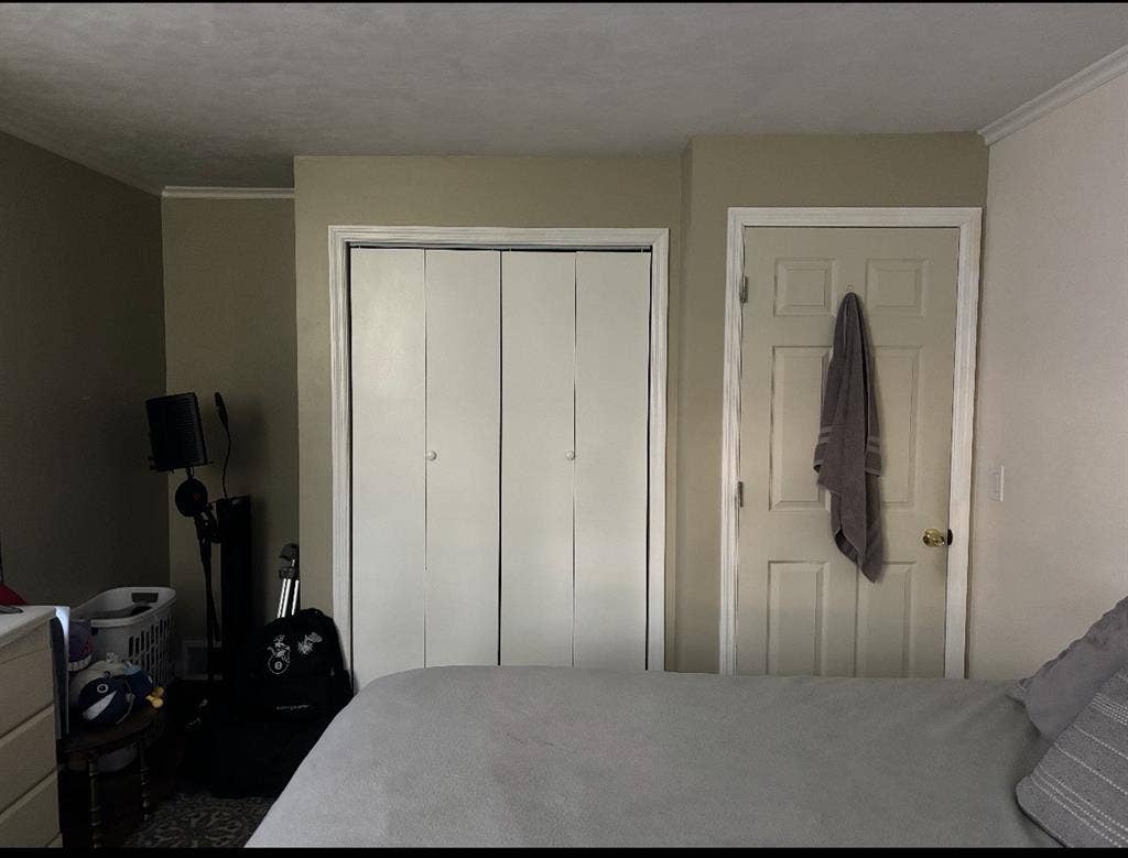 Rent a room for female