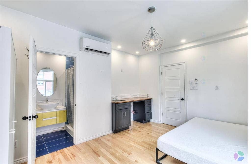 1 OR 2 BEDROOM summer sublet 