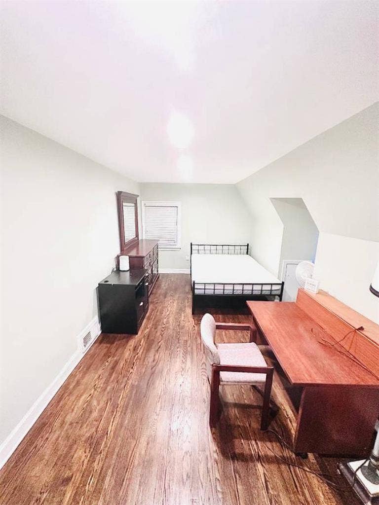 Big Furnished Bedroom
