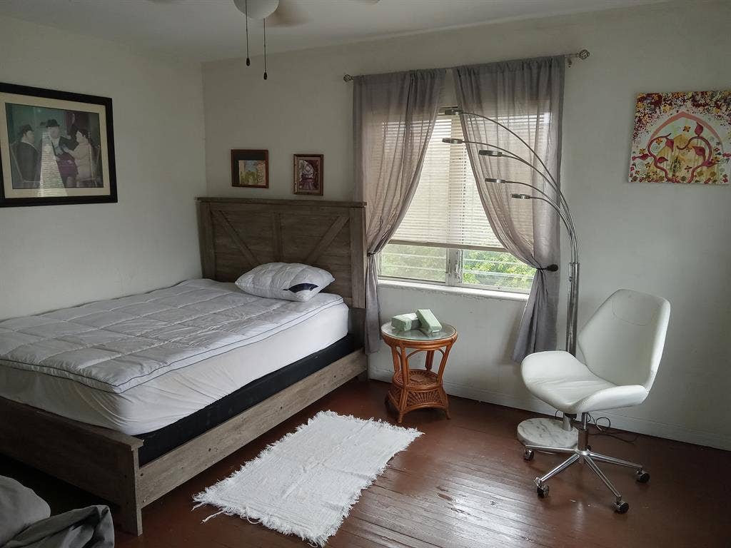 Room for rent Miami Beach 1050.00