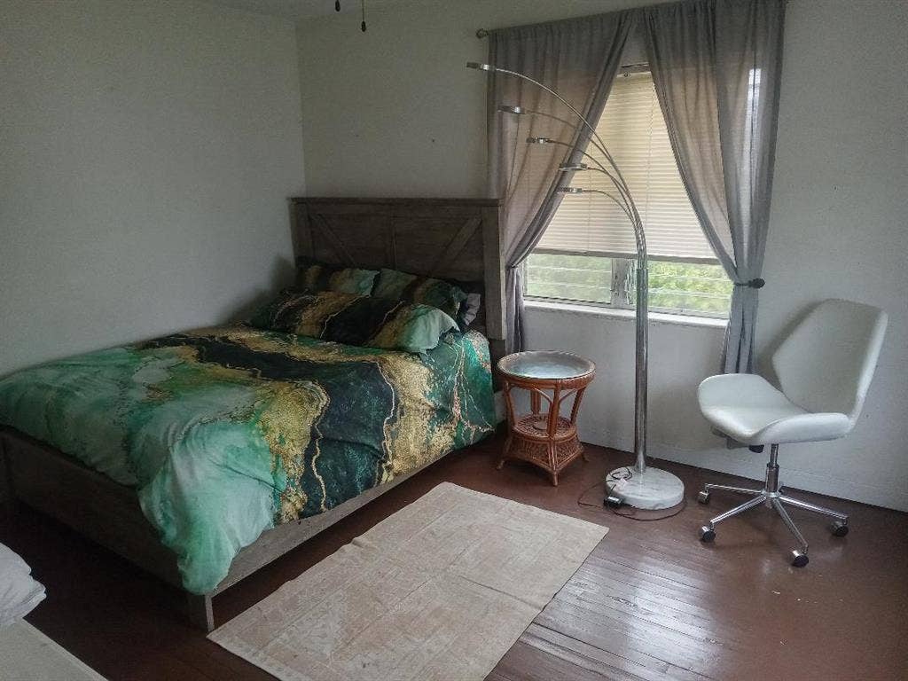 Room for rent Miami Beach 1050.00