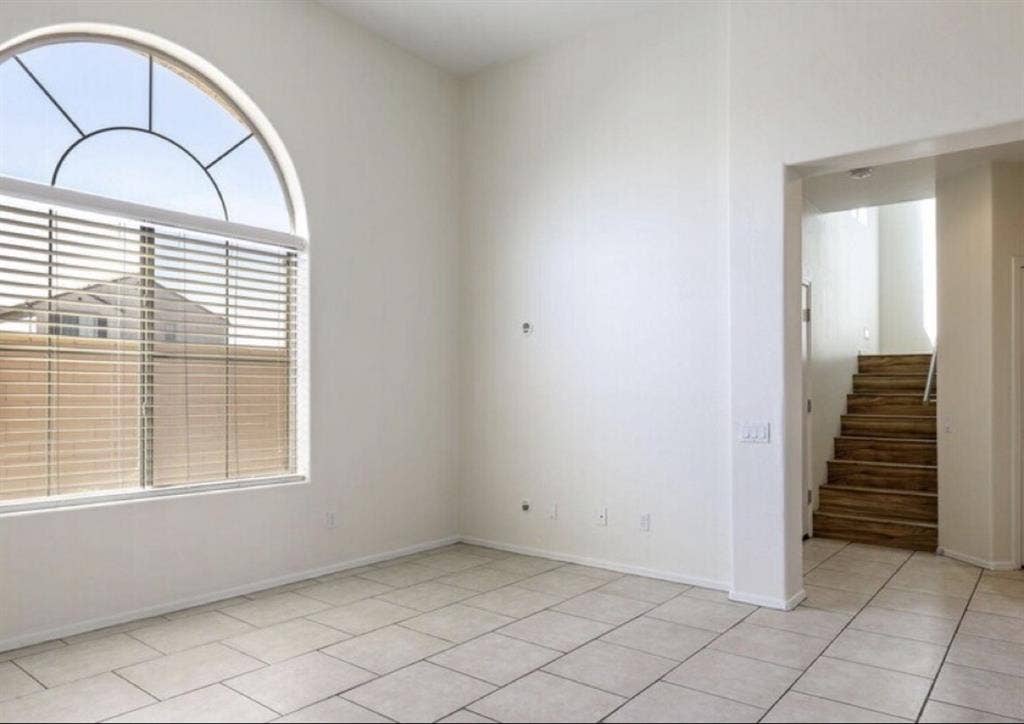 Gated community two rooms for rent!