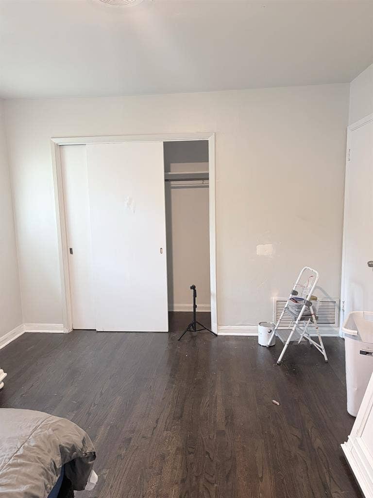 Private room in 3 bed 2 bath home
