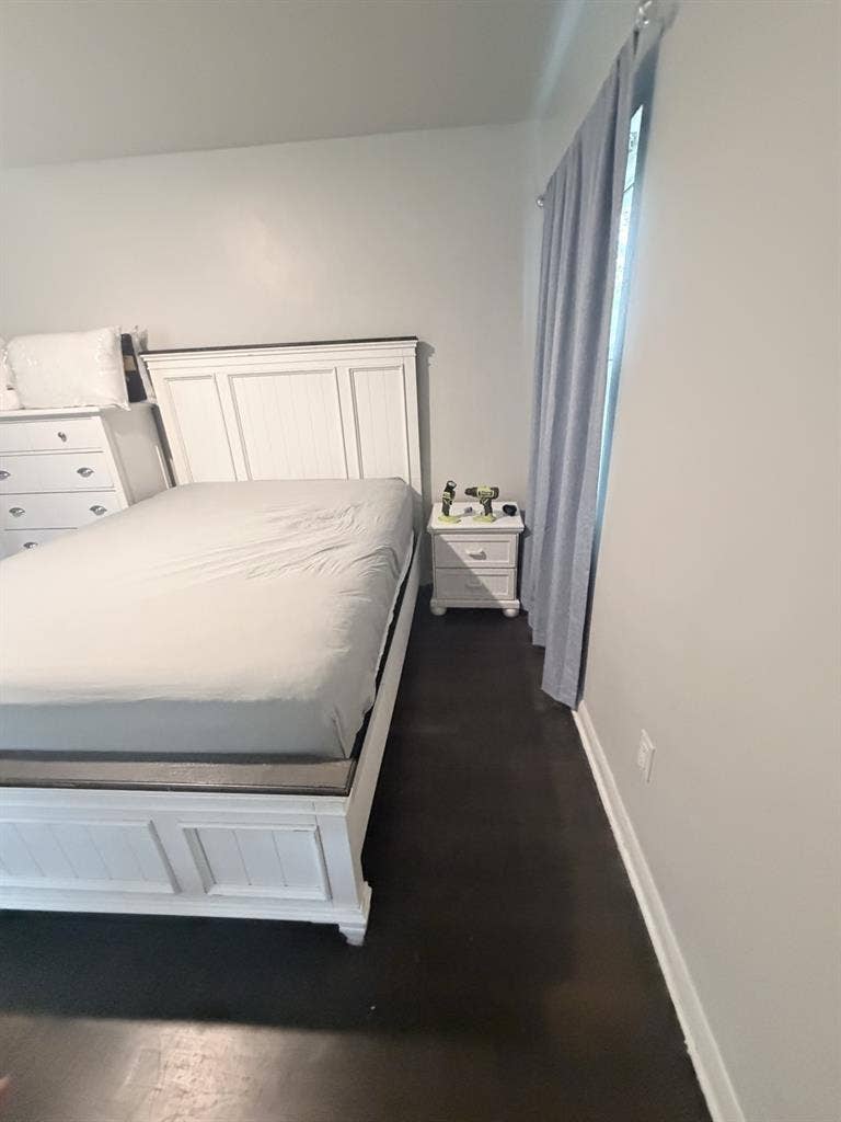 Private room in 3 bed 2 bath home