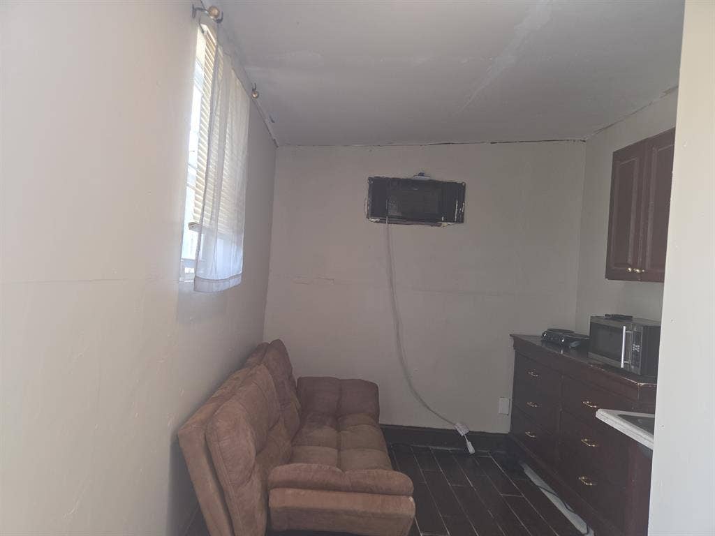 Small Room for Rent (Furnished)
