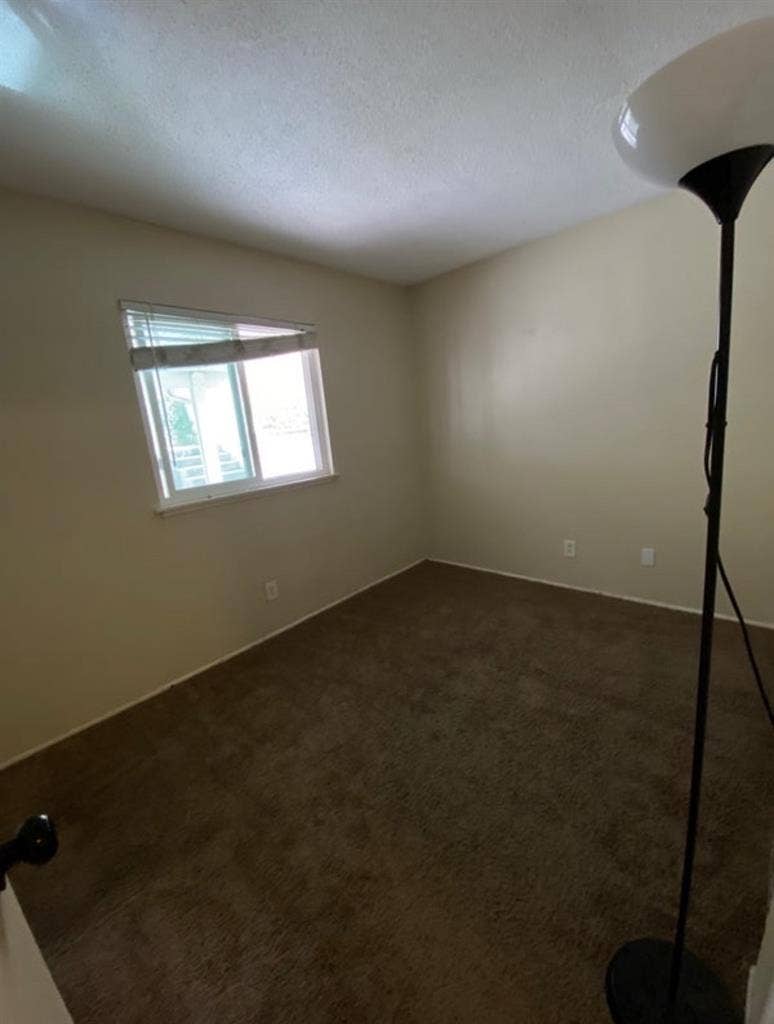Unfurnished Bedroom for rent