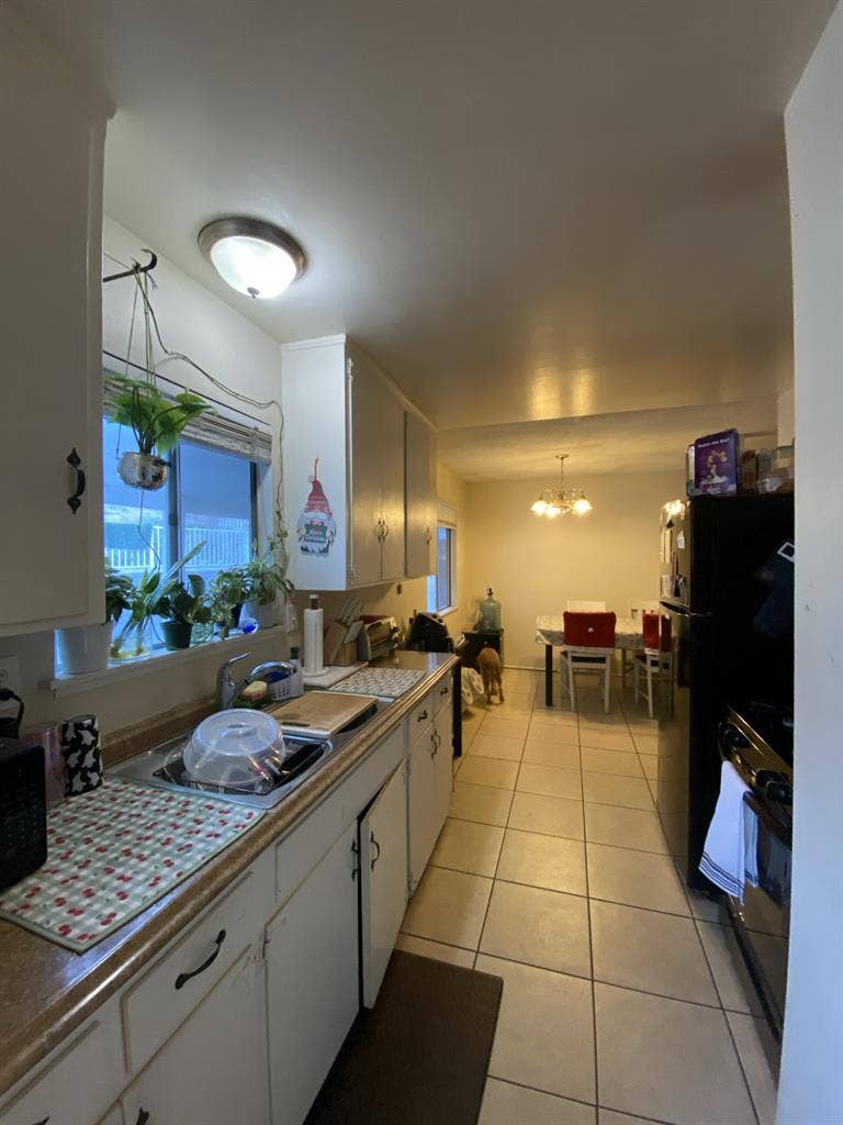 Unfurnished Bedroom for rent